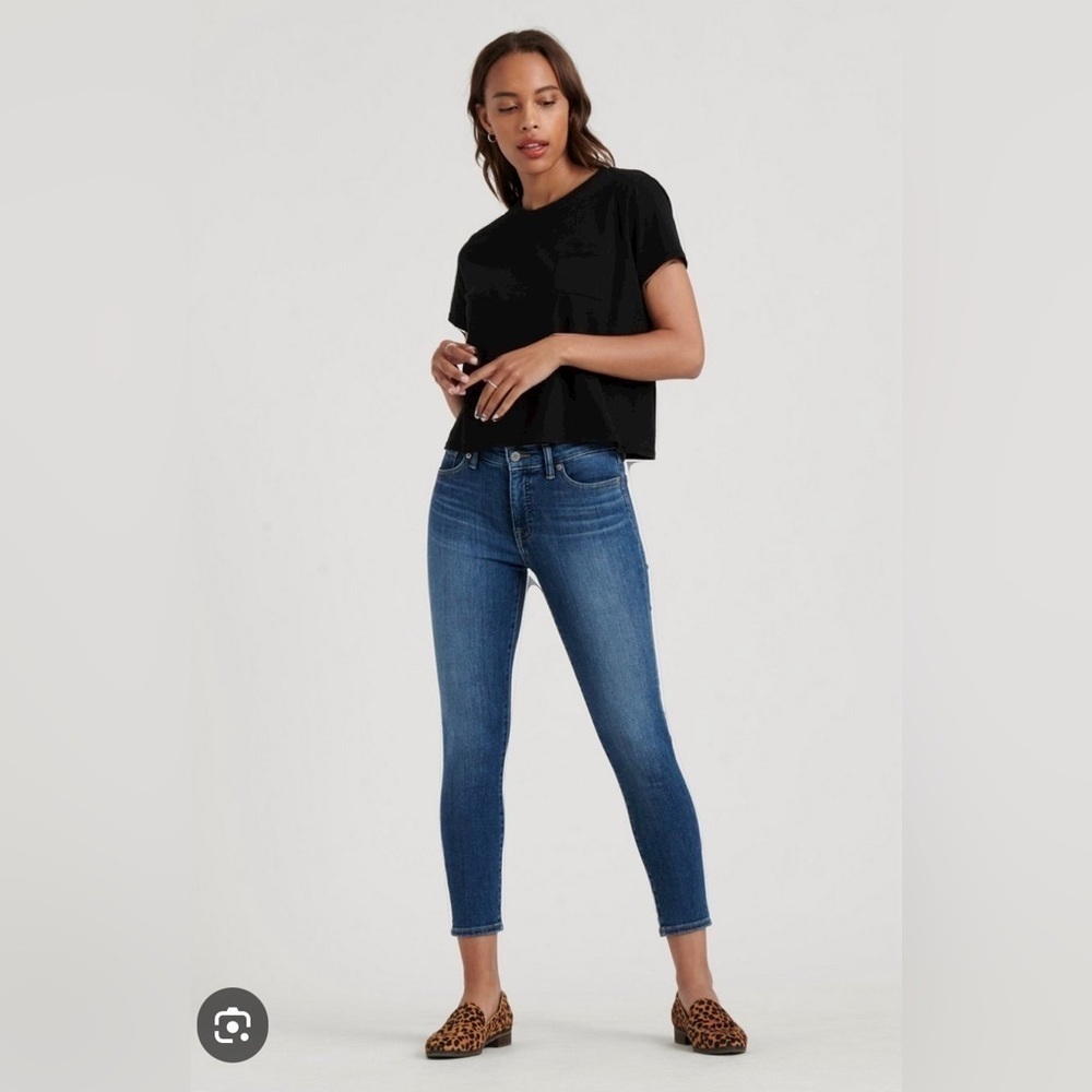 LUCKY BRAND | Ava | Mid Rise | Crop | Denim Jean | Size 4/27 | Washed Blue